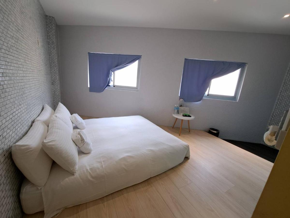 King Wow Inn Tainan Exterior foto